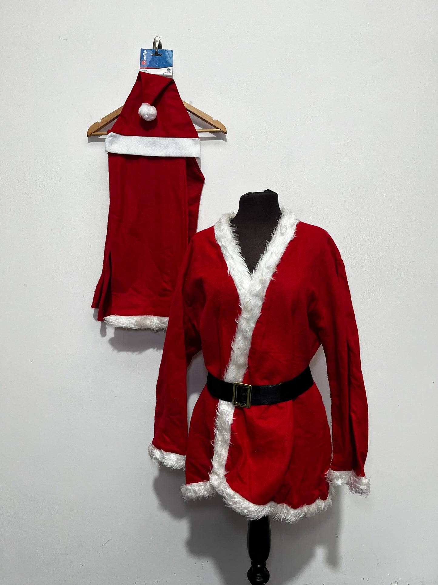 Budget Red Felt Santa Suit Medium - Ex Hire