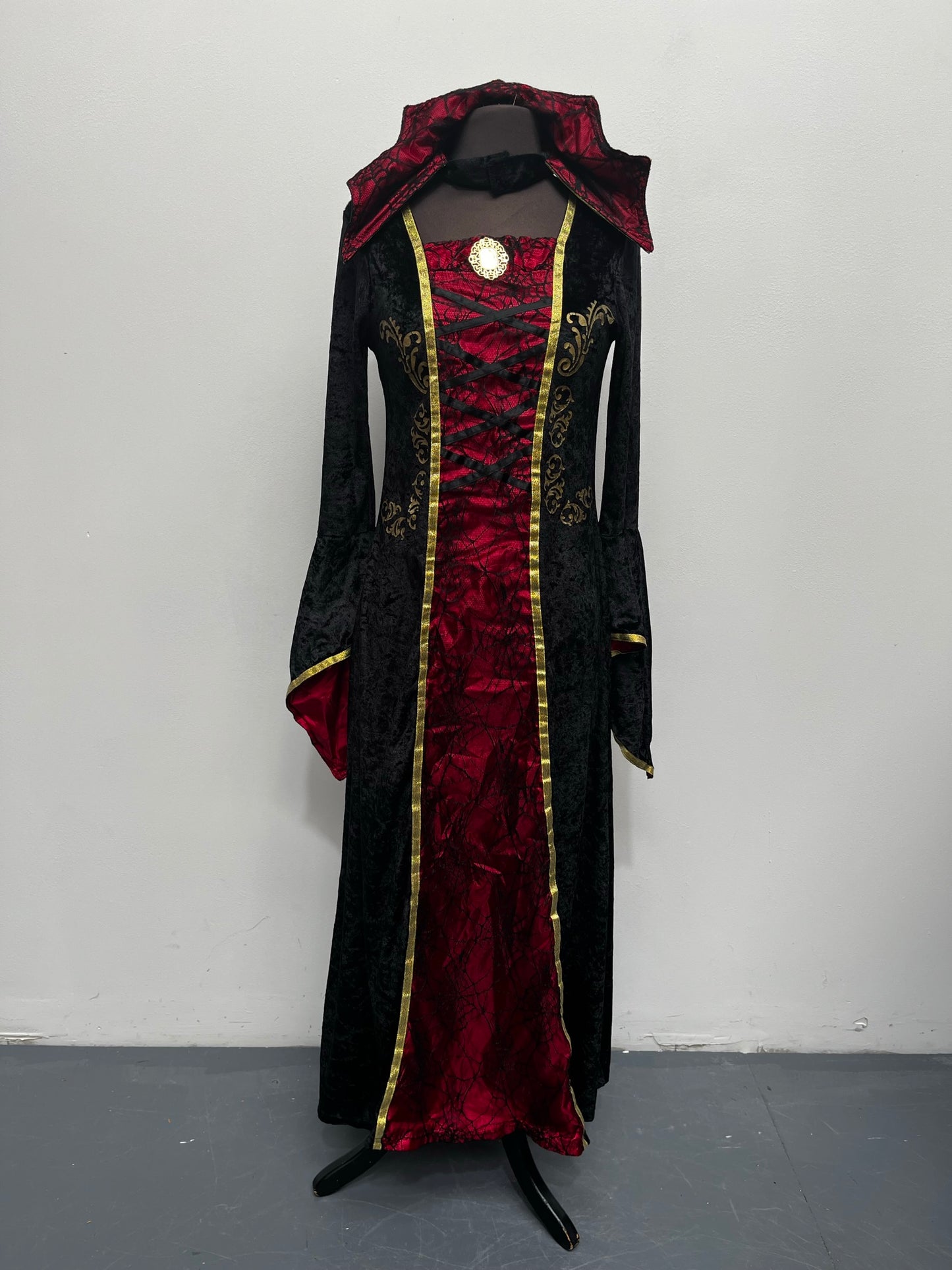 Black Red Vampire Queen Dress Size Medium - Ex Hire Fancy Dress Costume