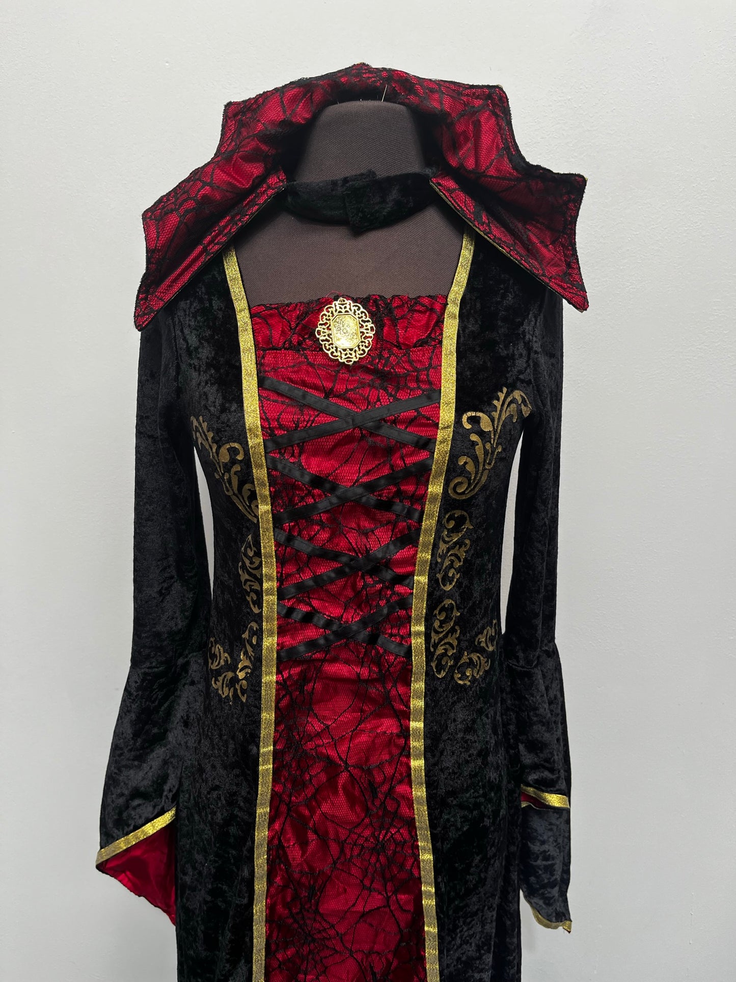 Black Red Vampire Queen Dress Size Medium - Ex Hire Fancy Dress Costume