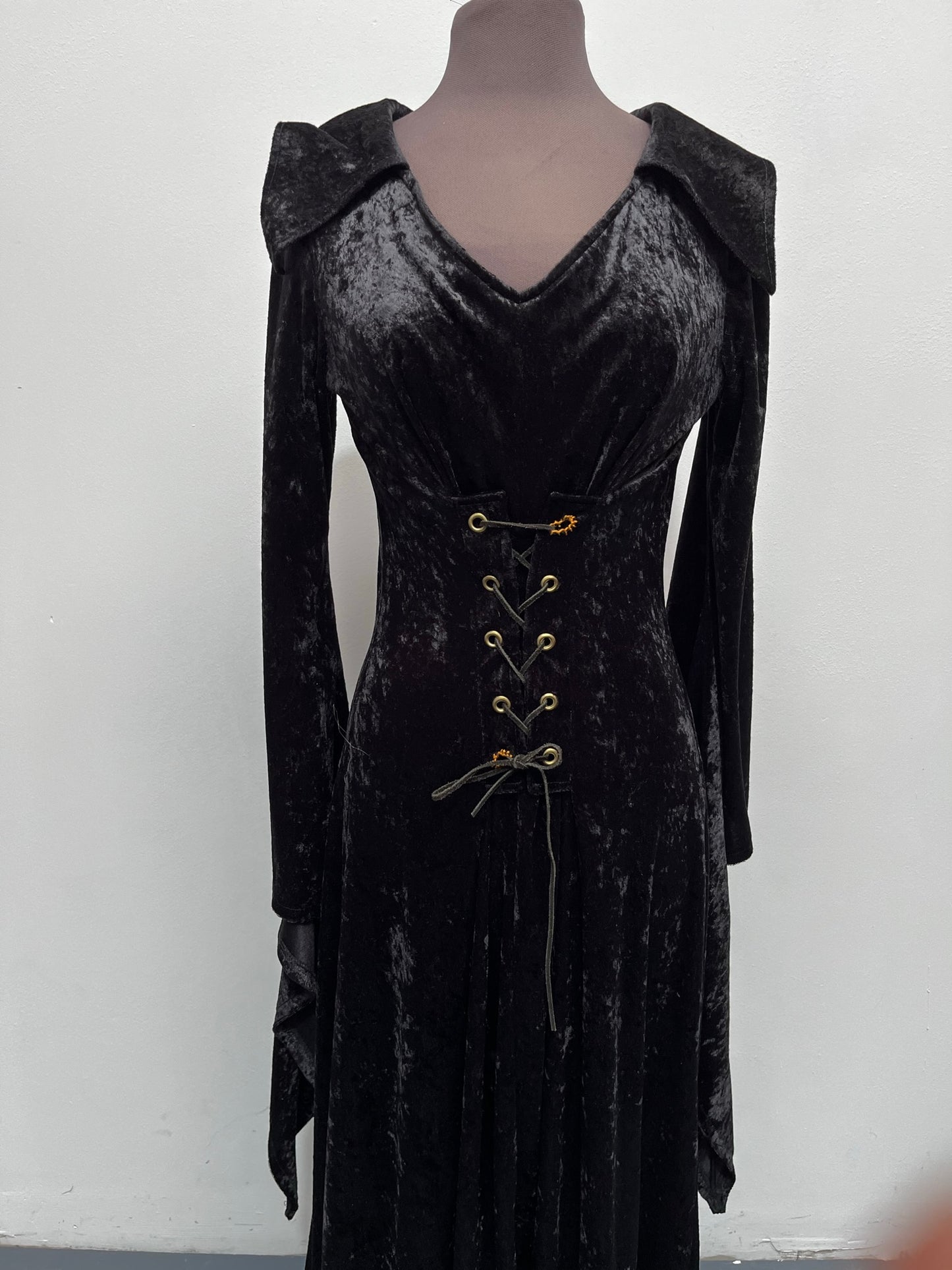 Black Vampire Dress Size S/M - Ex Hire Fancy Dress Costume Witch Medieval Gothic