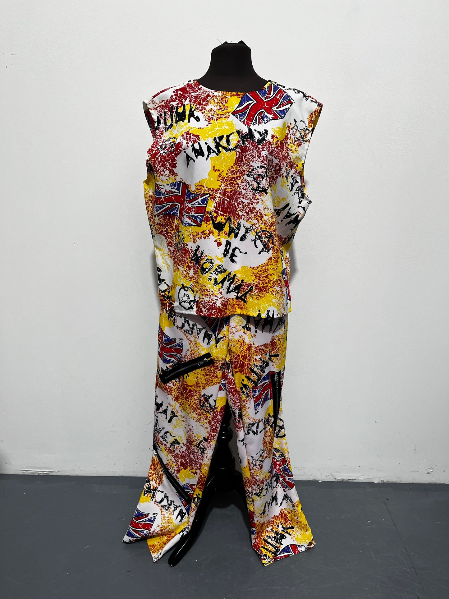 80s style Graffiti Punk 2 piece outfit Size Medium - Ex Hire