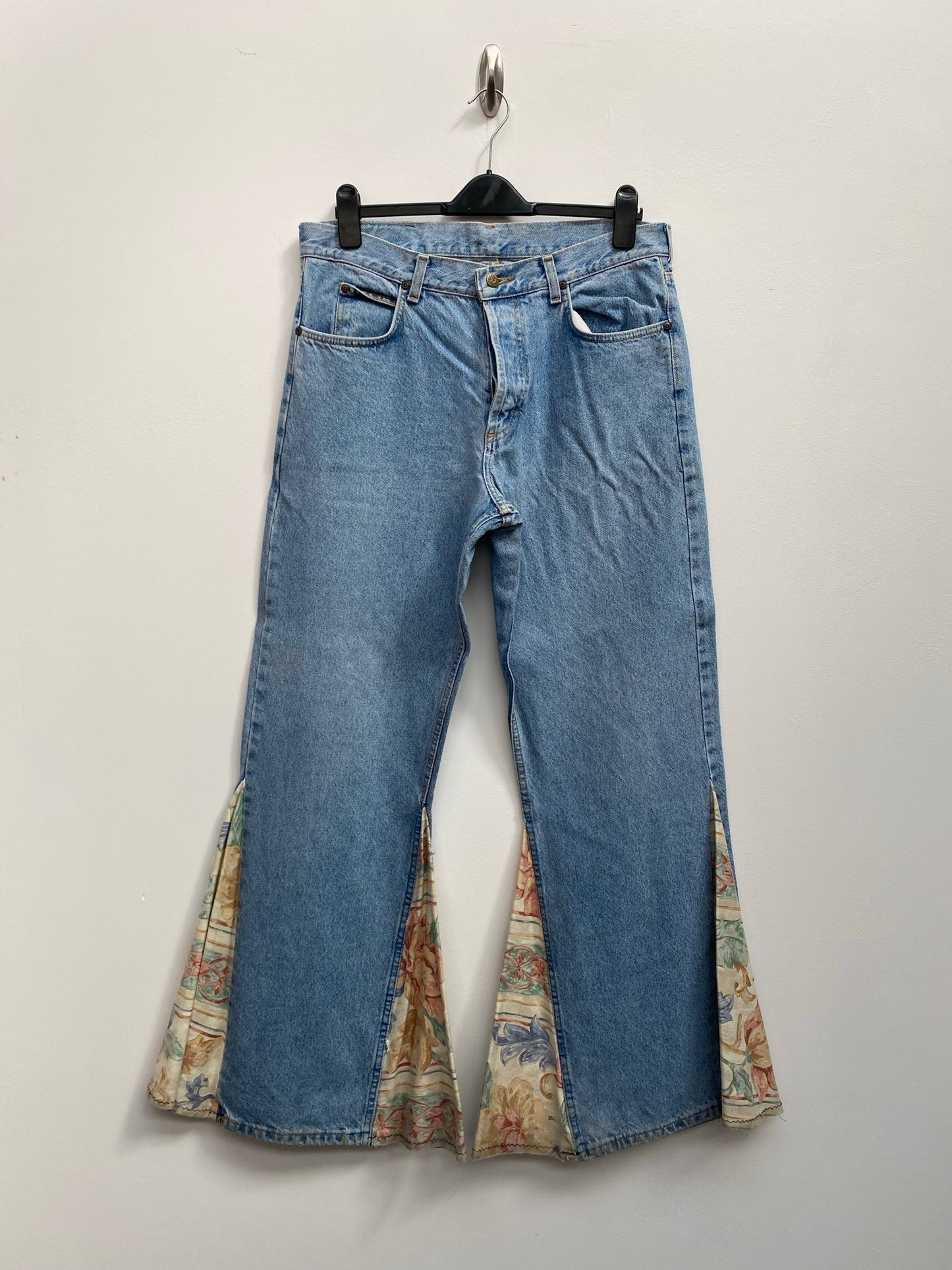 70s Denim Flared Lee Jeans Size 34-34 - Ex Hire Fancy Dress Costume