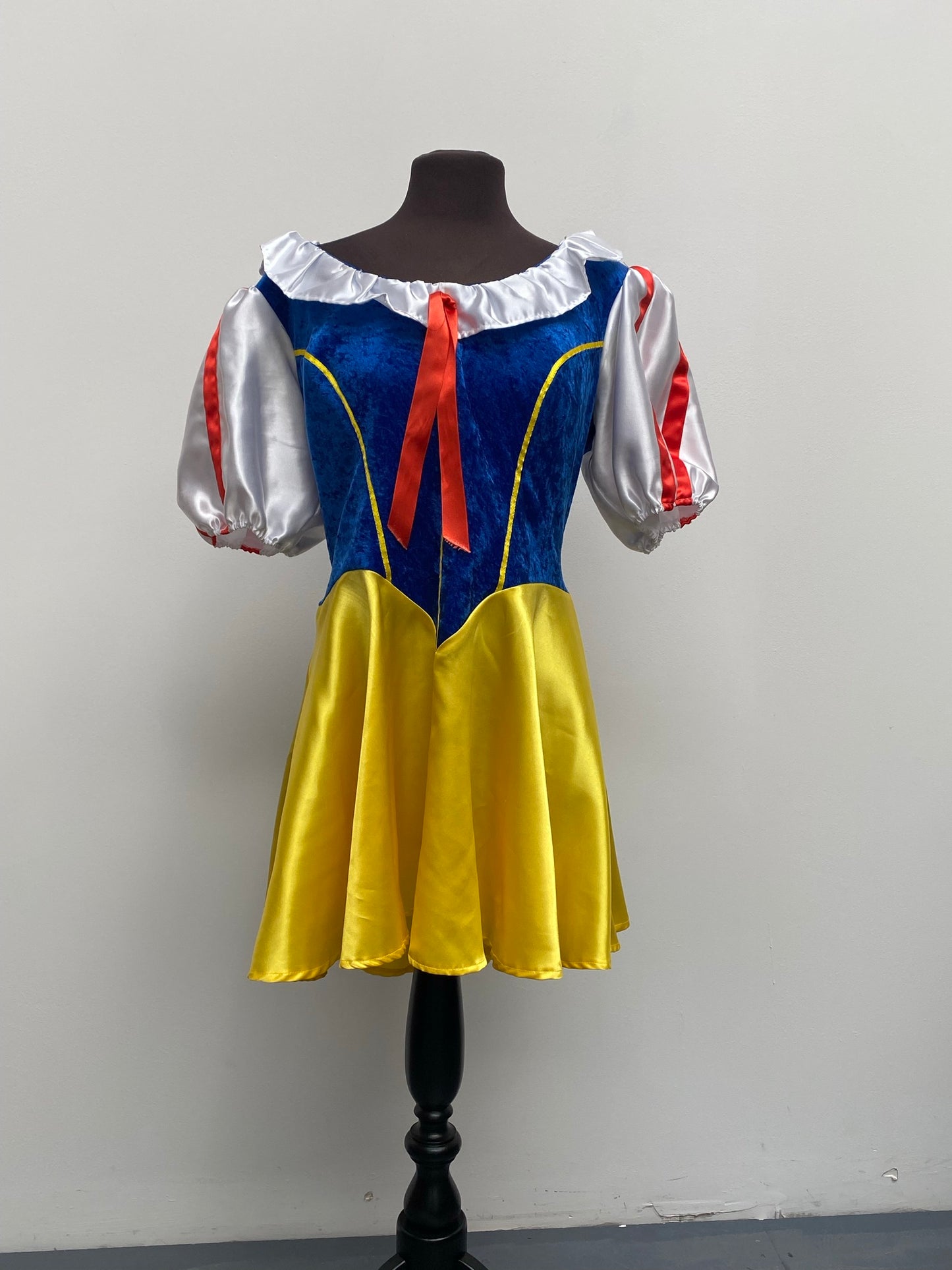 Adults Short Snow White Dress - Ex Hire Theatre Costume