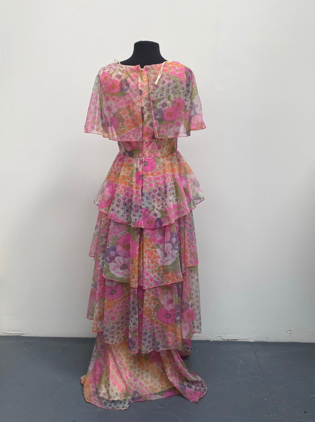 Vintage 1960s Summer Floral layered Chiffon Dress size M