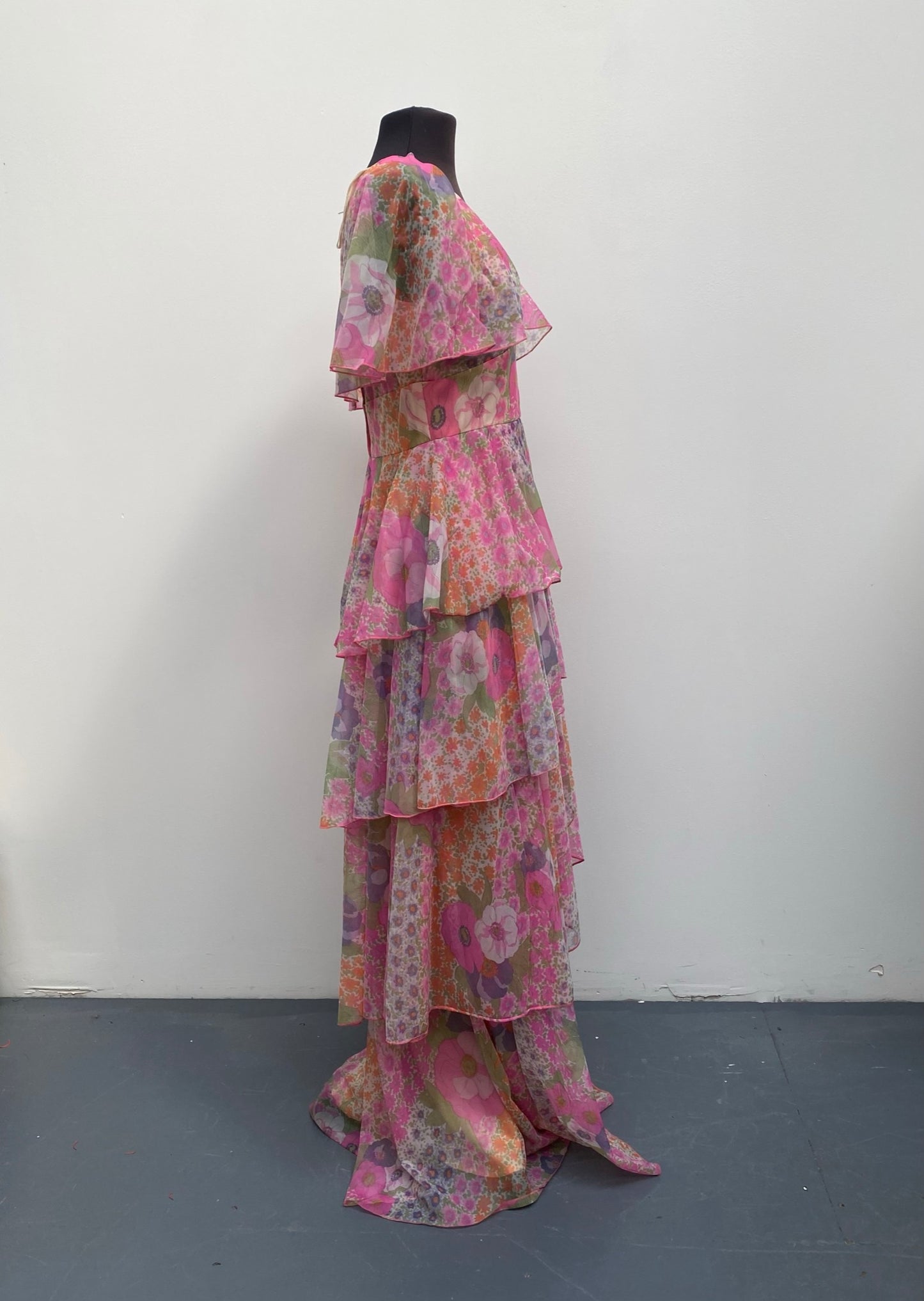 Vintage 1960s Summer Floral layered Chiffon Dress size M