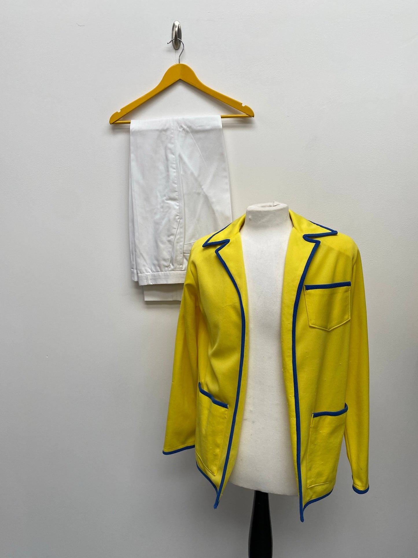 Hi De Hi Yellow Coat Costume - Ex Hire Fancy Dress