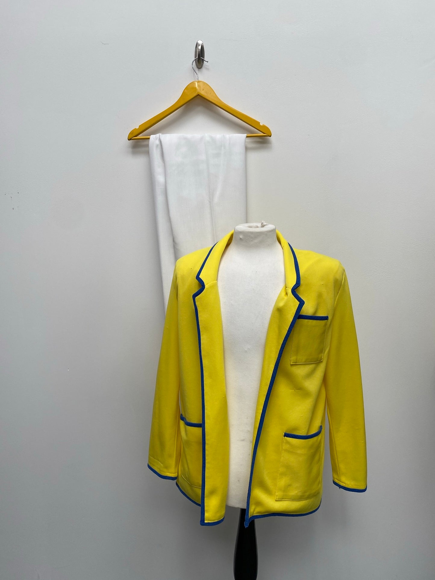 Hi De Hi Yellow Coat Costume - Ex Hire Fancy Dress