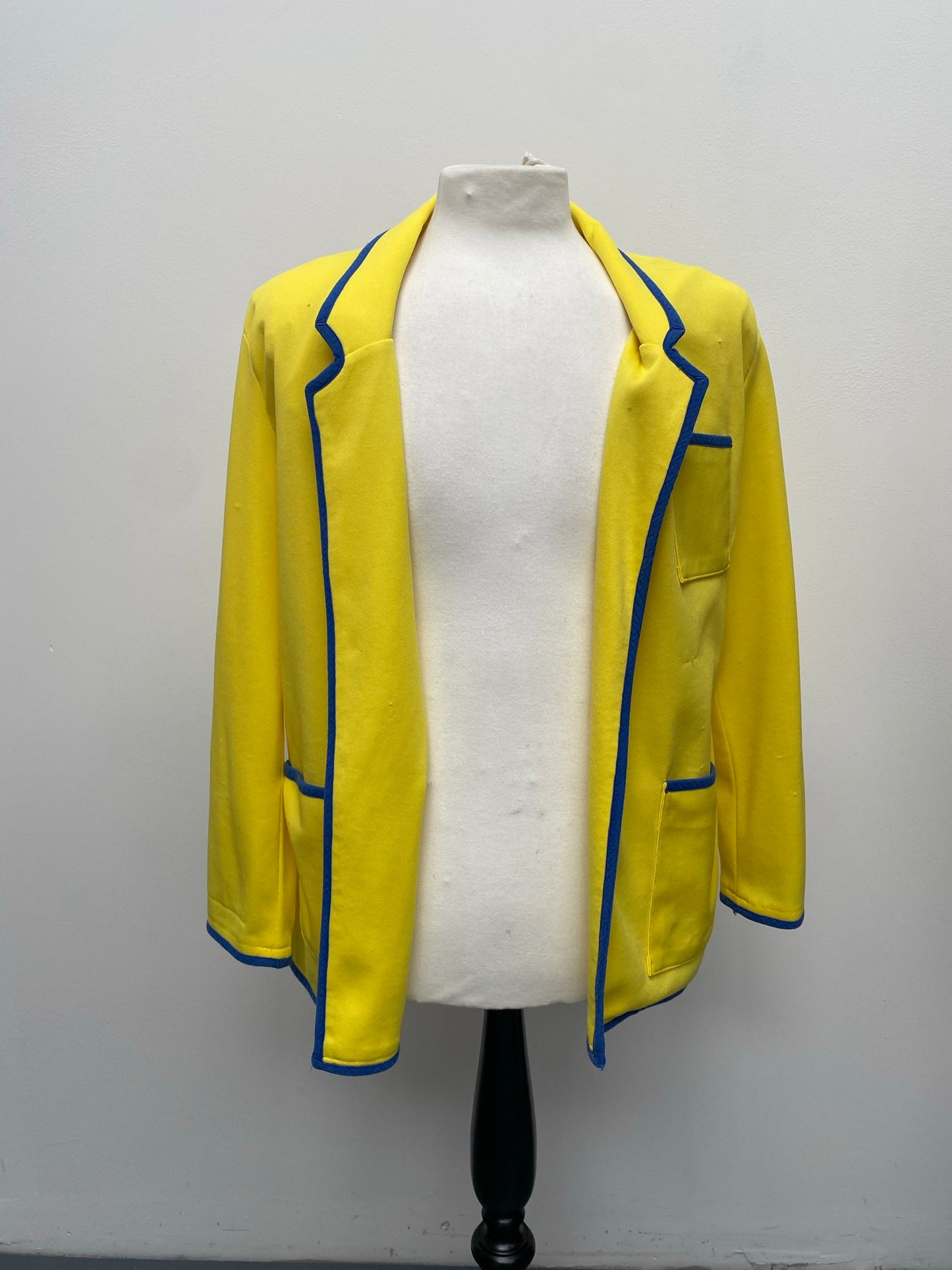 Hi De Hi Yellow Coat Costume - Ex Hire Fancy Dress