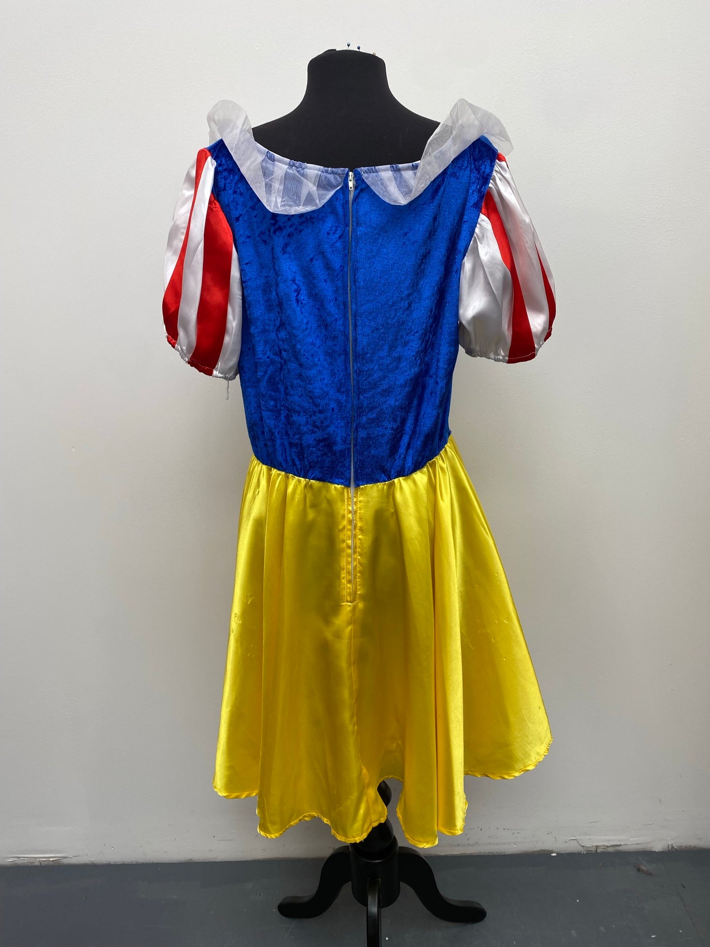 Adults Short Snow White Dress Size Large - Ex Hire Fancy Dress Costume