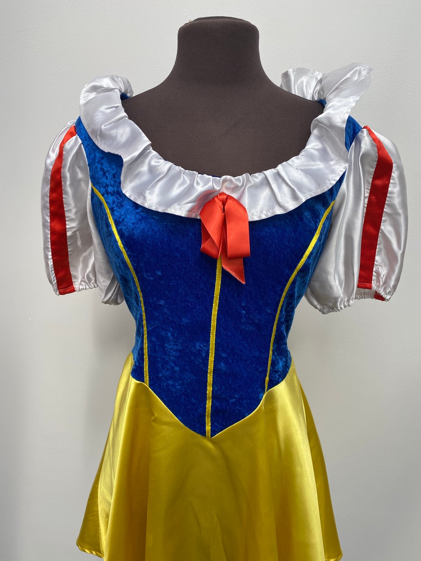 Adults Short Snow White Dress Size 16 - Ex Hire Fancy Dress Costume