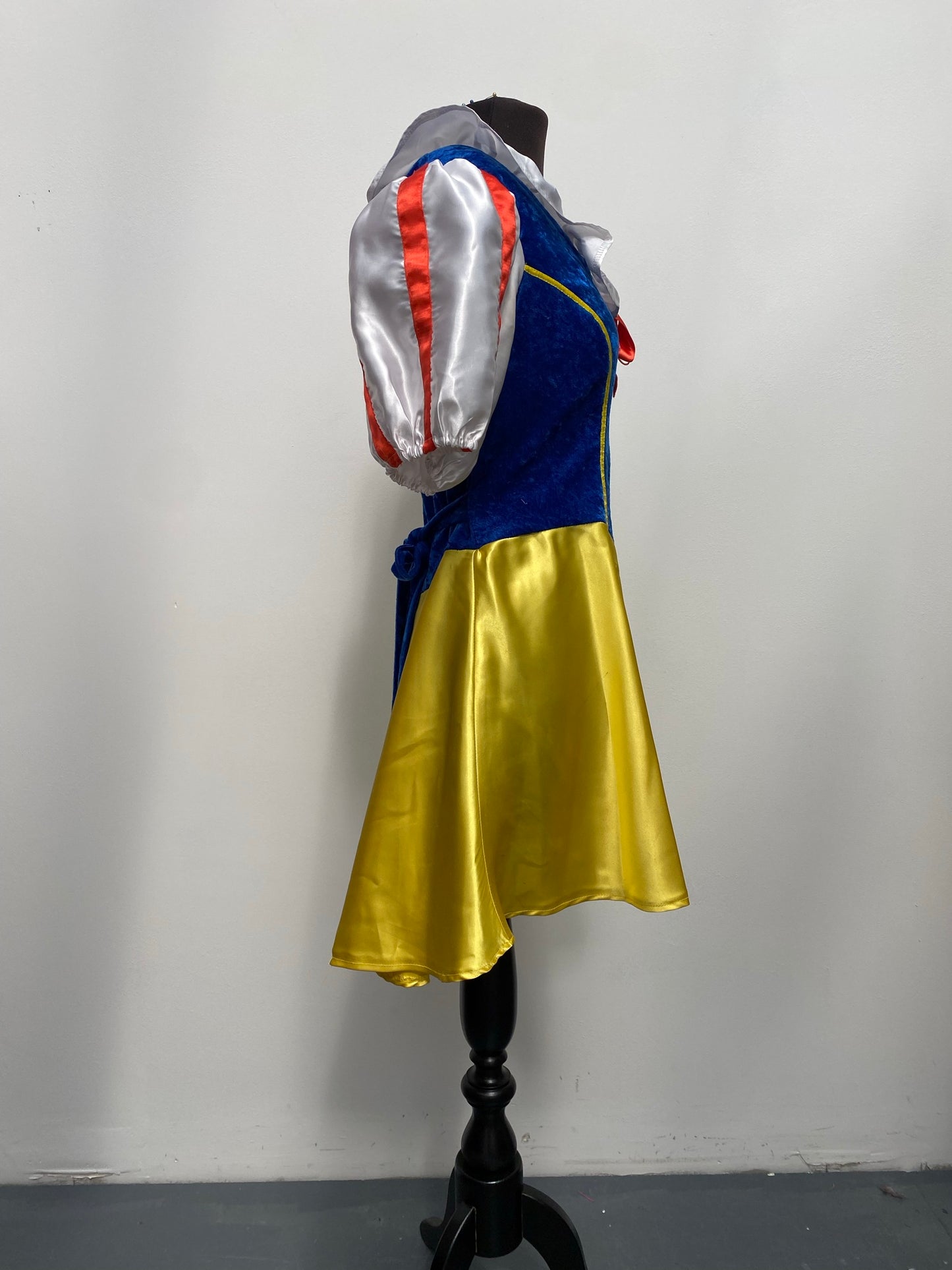 Adults Short Snow White Dress Size 16 - Ex Hire Fancy Dress Costume