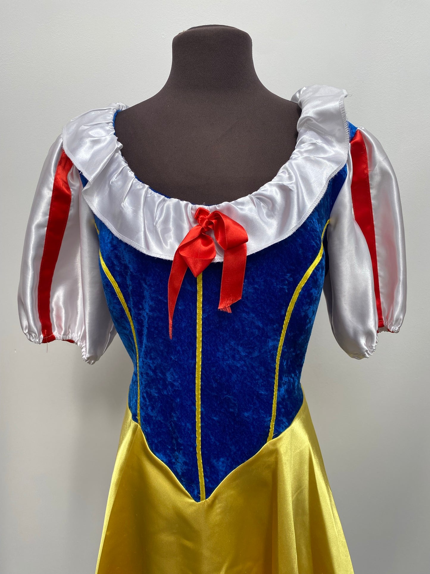 Adults Short Snow White Dress Size 18 - Ex Hire Fancy Dress Costume