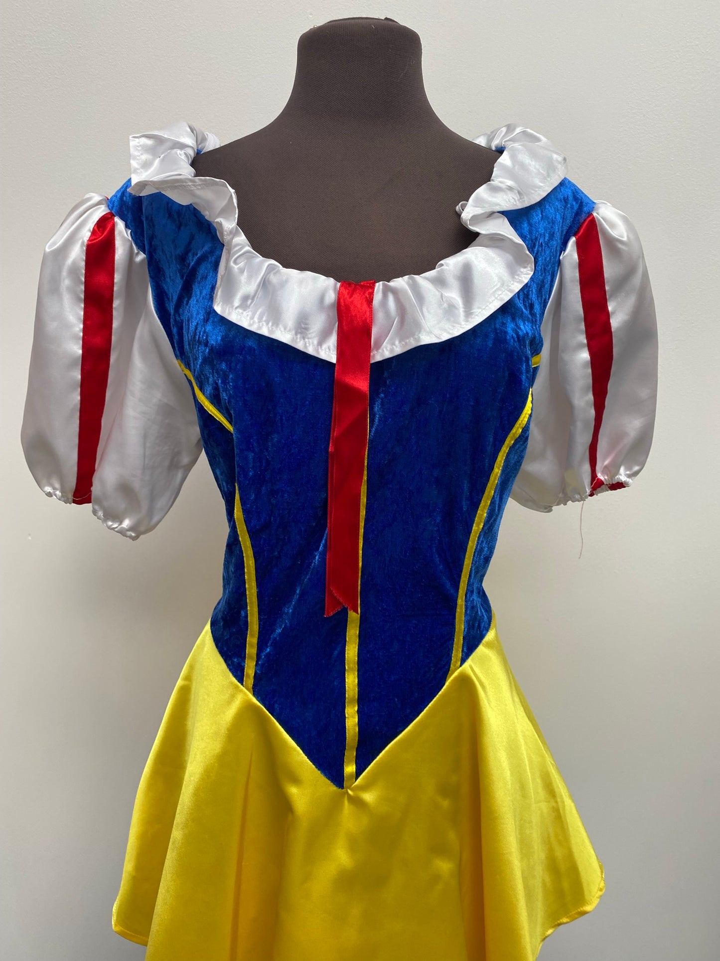 Adults Short Snow White Dress - Ex Hire Theatre Costume