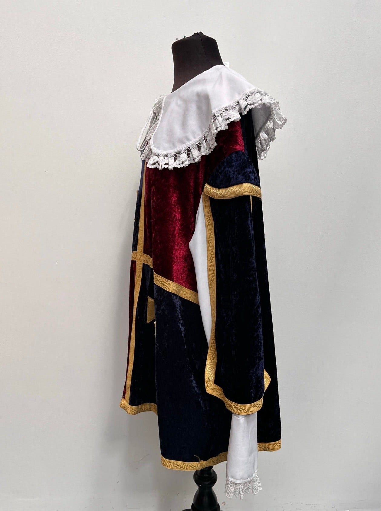 Royal Court Male - EUR 56 2XL - Ex Hire