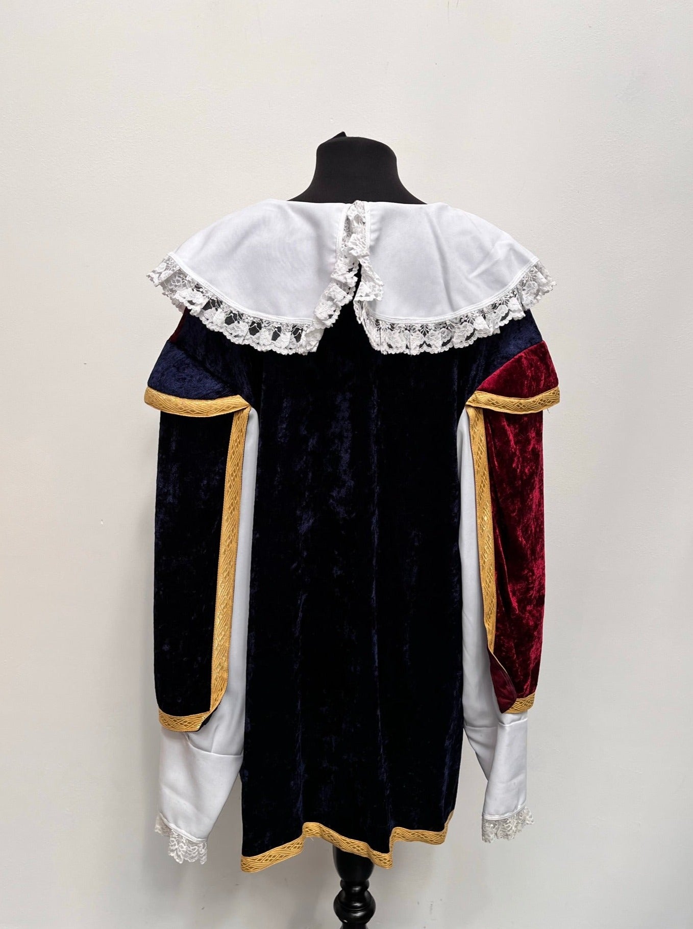 Royal Court Male - EUR 56 2XL - Ex Hire