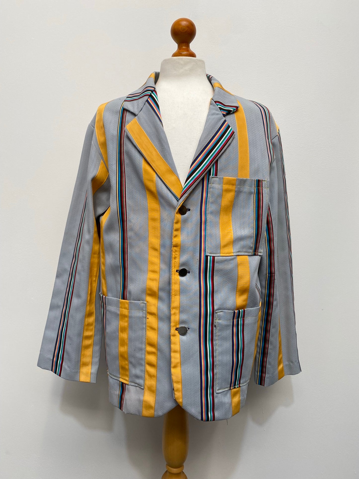 Vintage Men's striped Blazer Size XL