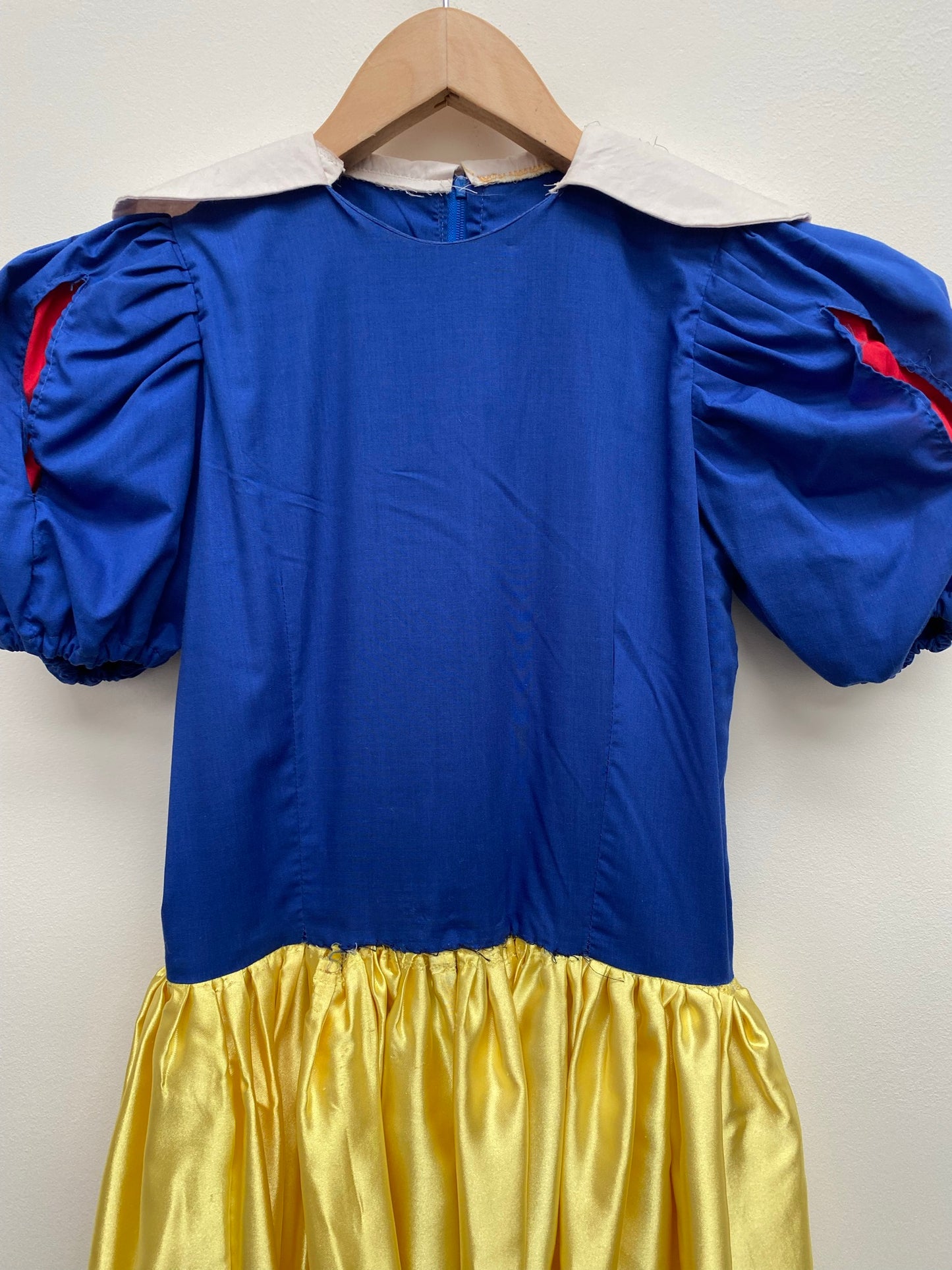 Childs Handmade Snow White Dress Age approx. 9-10yrs - Ex Hire Fancy Dress Costume WORLD BOOK DAY