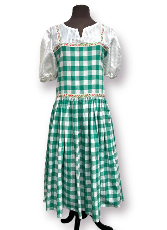 Ladies Oktoberfest beer maid dress Size 10 - HAT NOT INCLUDED - Ex Hire Fancy Dress Costume