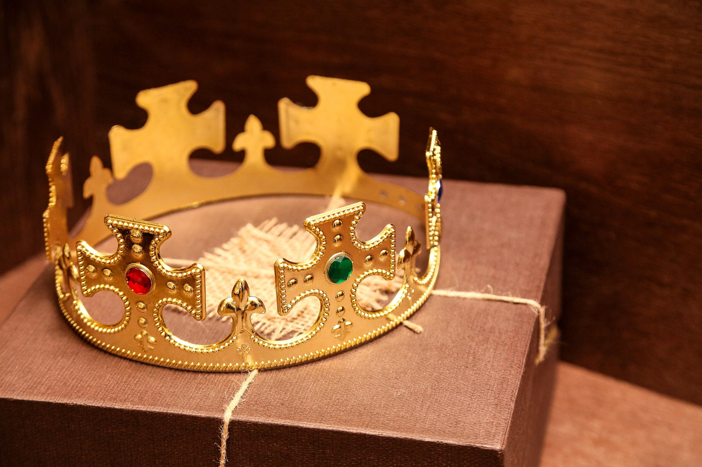 Gold King Crown - NEW